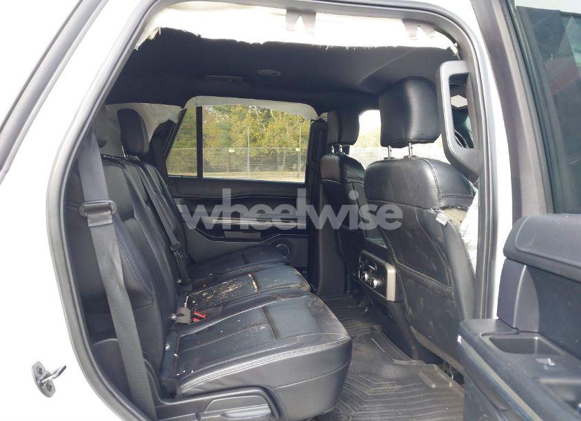 Photo 8 of 2019 Ford Expedition XLT (VIN 1FMJU1JT2KEA29766)