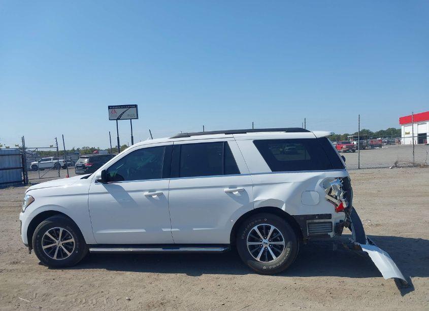 Photo 15 of 2019 Ford Expedition XLT (VIN 1FMJU1JT2KEA69233)