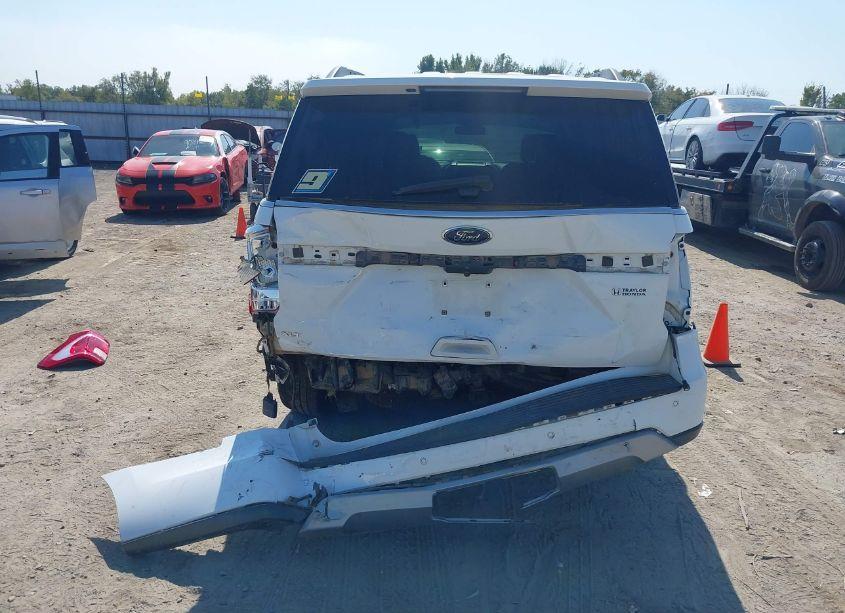 Photo 17 of 2019 Ford Expedition XLT (VIN 1FMJU1JT2KEA69233)