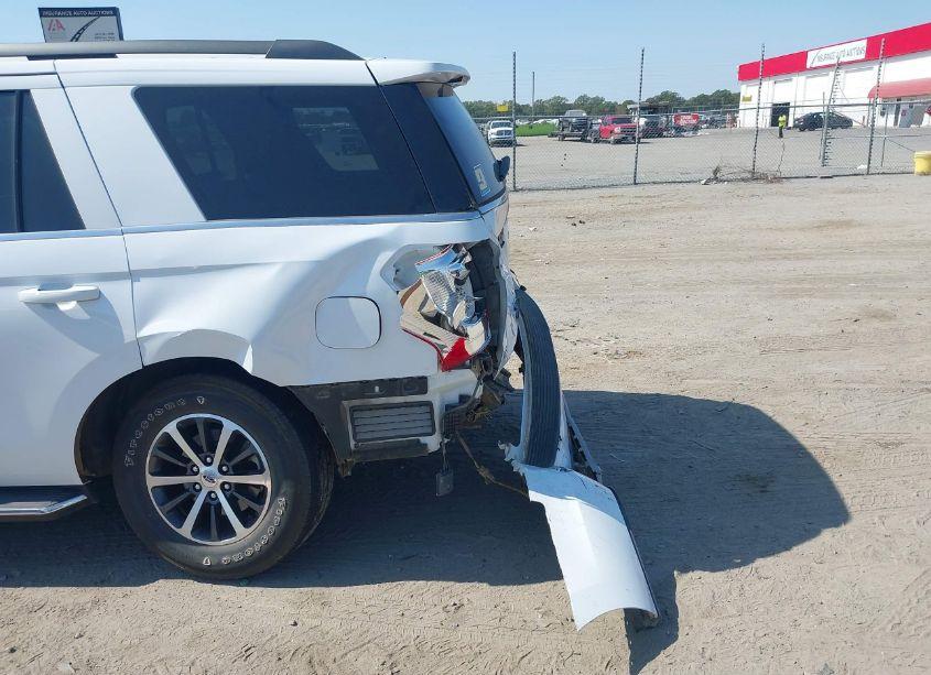 Photo 19 of 2019 Ford Expedition XLT (VIN 1FMJU1JT2KEA69233)