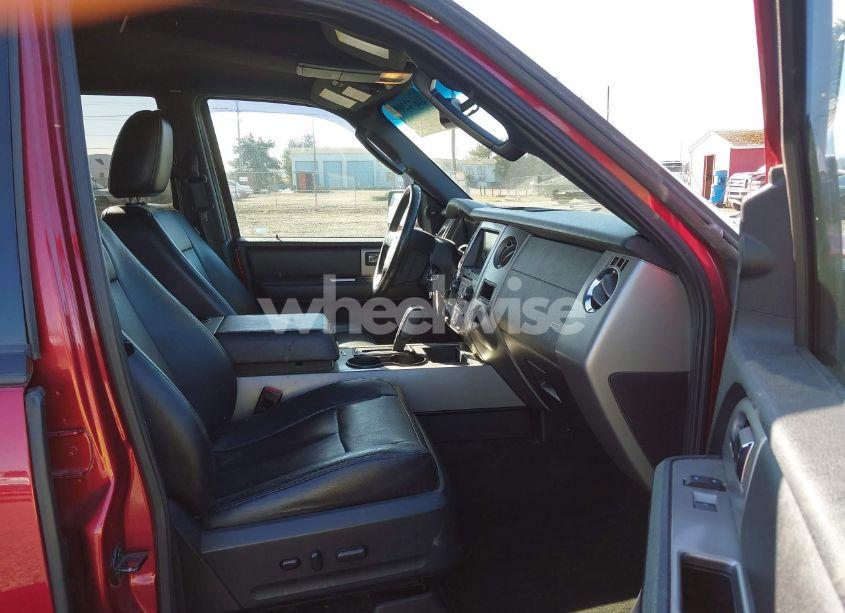 Photo 5 of 2015 Ford Expedition XLT (VIN 1FMJU1JT3FEF15203)