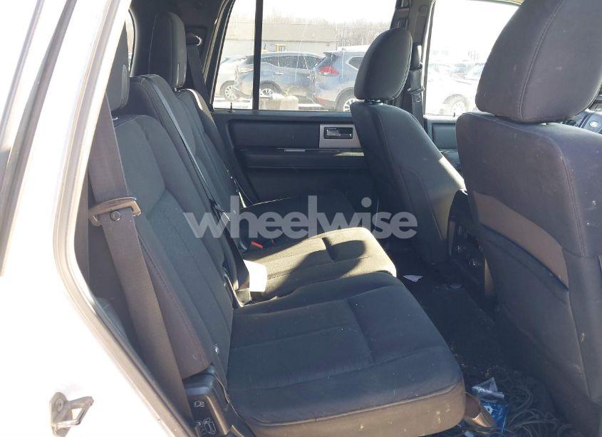 Photo 8 of 2016 Ford Expedition XLT (VIN 1FMJU1JT3GEF38935)