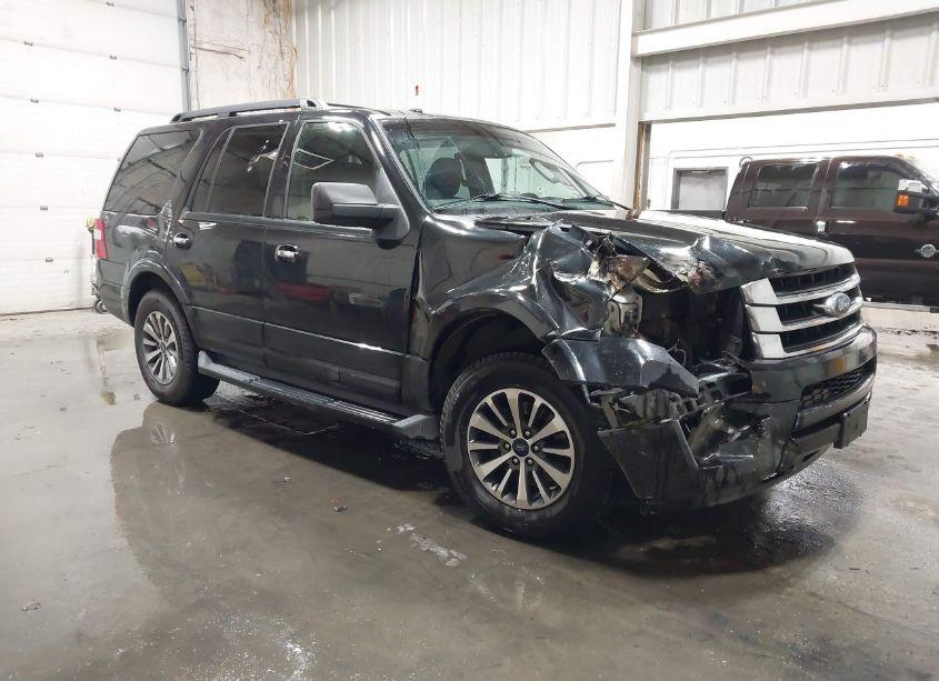 2017 Ford Expedition XLT (VIN 1FMJU1JT3HEA52790) main photo