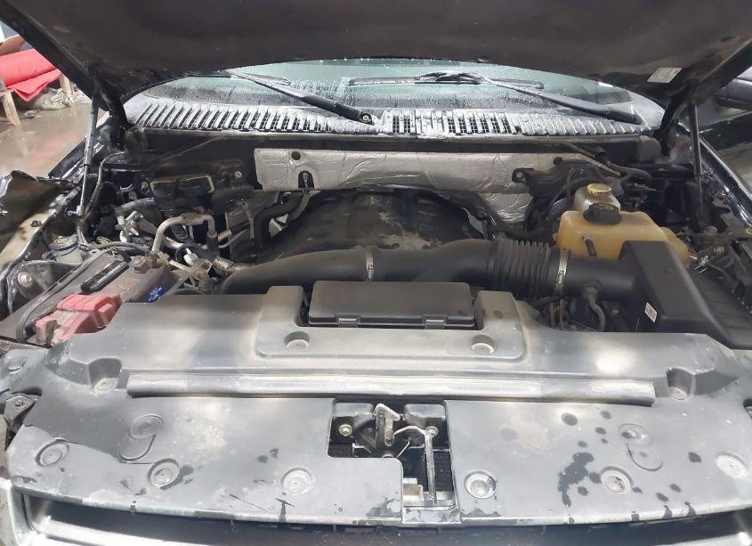 Photo 10 of 2017 Ford Expedition XLT (VIN 1FMJU1JT3HEA52790)