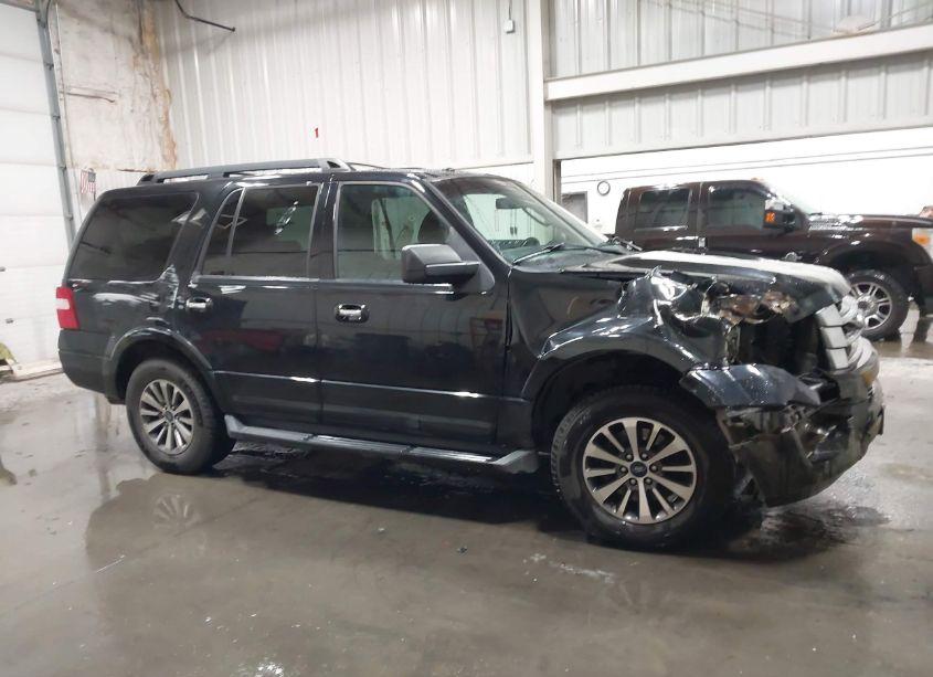 Photo 13 of 2017 Ford Expedition XLT (VIN 1FMJU1JT3HEA52790)
