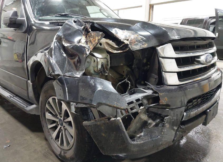 Photo 6 of 2017 Ford Expedition XLT (VIN 1FMJU1JT3HEA52790)