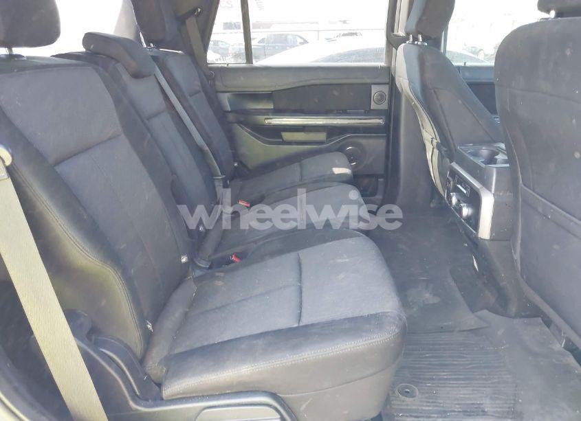 Photo 8 of 2018 Ford Expedition XLT (VIN 1FMJU1JT3JEA15535)