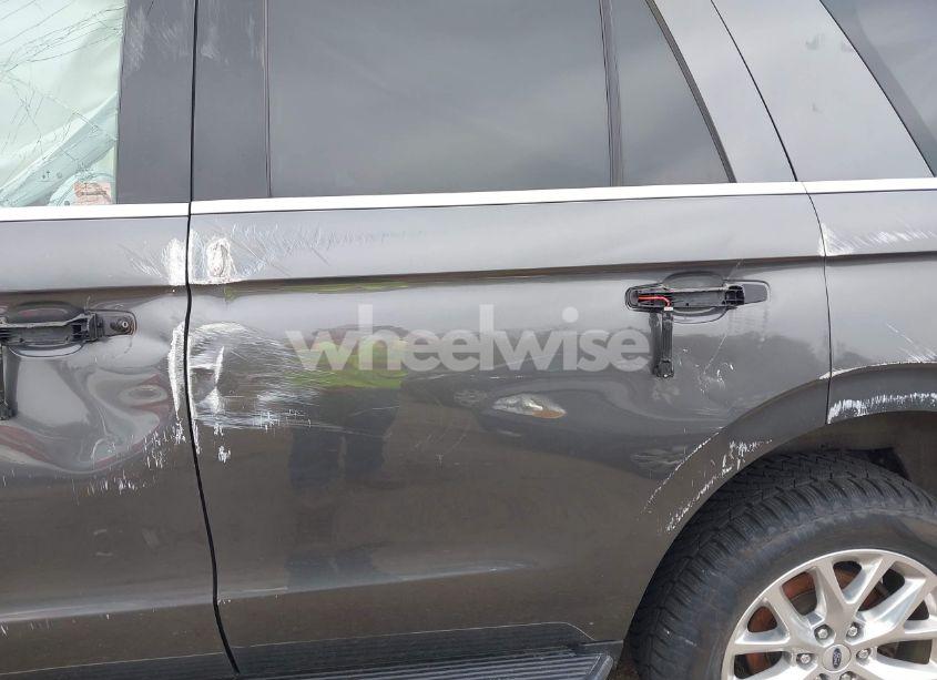 Photo 21 of 2021 Ford Expedition XLT (VIN 1FMJU1JT3MEA38883)