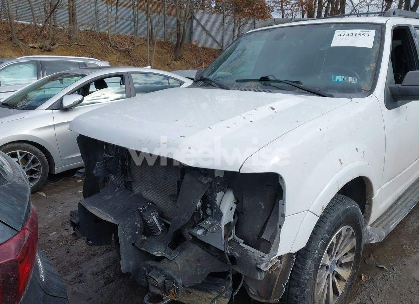 Photo 12 of 2017 Ford Expedition XLT (VIN 1FMJU1JT4HEA31284)