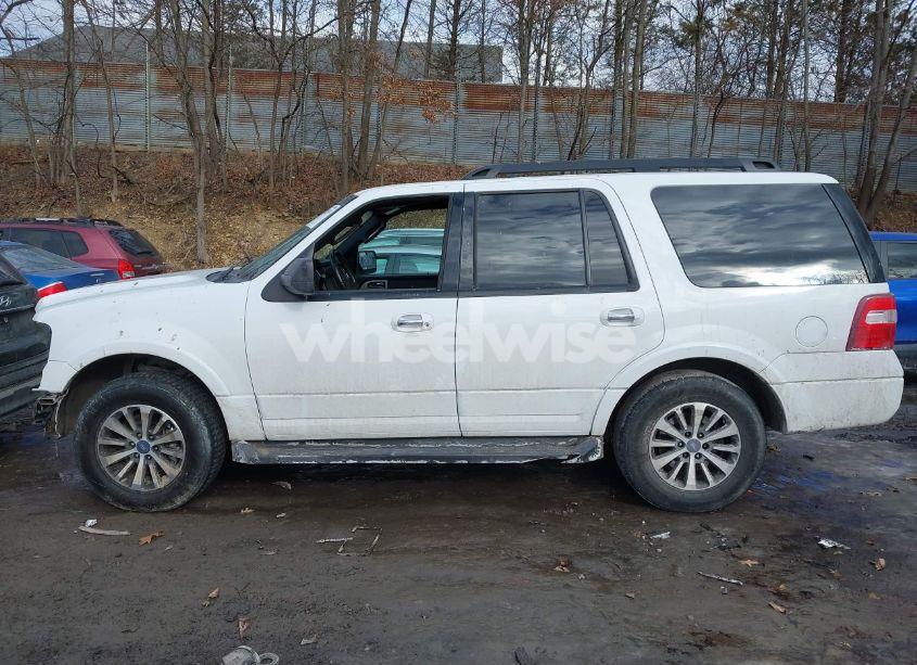 Photo 14 of 2017 Ford Expedition XLT (VIN 1FMJU1JT4HEA31284)