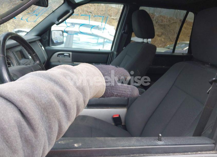 Photo 21 of 2017 Ford Expedition XLT (VIN 1FMJU1JT4HEA31284)