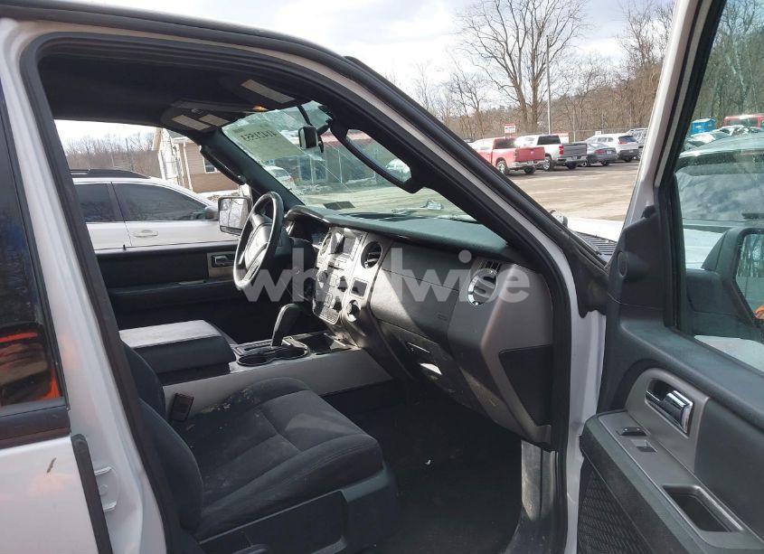 Photo 5 of 2017 Ford Expedition XLT (VIN 1FMJU1JT4HEA31284)