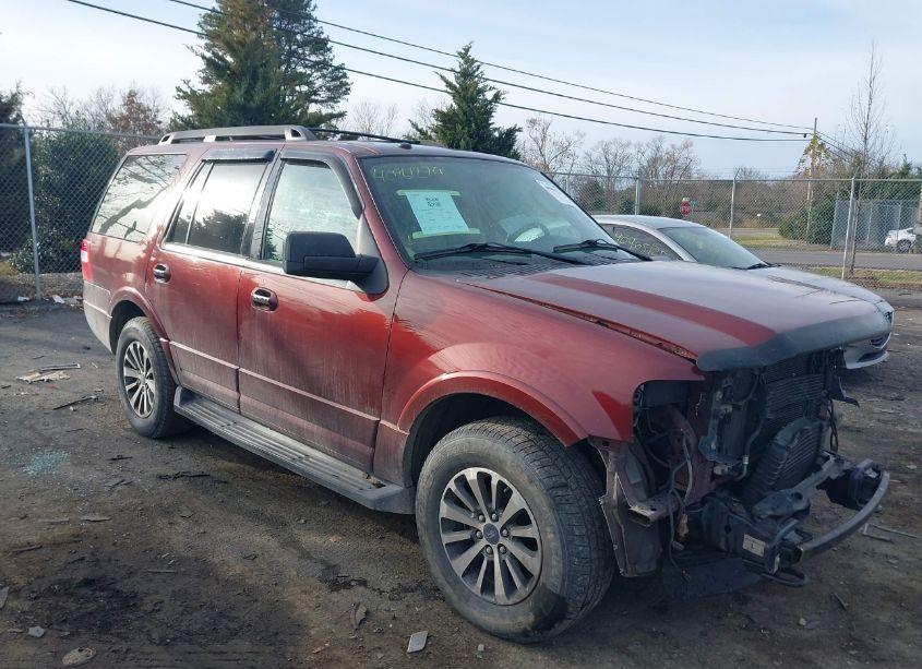 2015 Ford Expedition XLT (VIN 1FMJU1JT5FEF00248) main photo