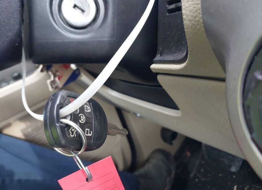 Photo 11 of 2015 Ford Expedition XLT (VIN 1FMJU1JT5FEF00248)