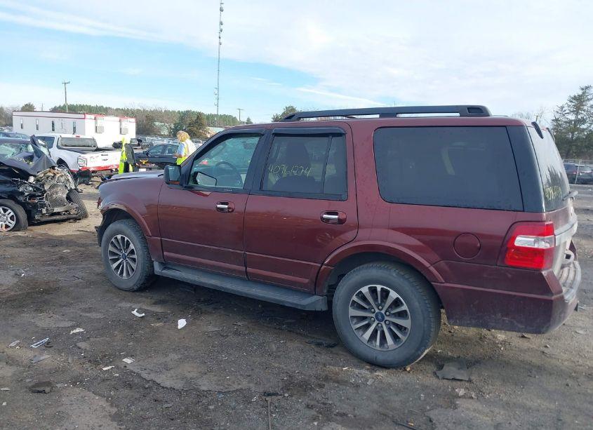 Photo 14 of 2015 Ford Expedition XLT (VIN 1FMJU1JT5FEF00248)