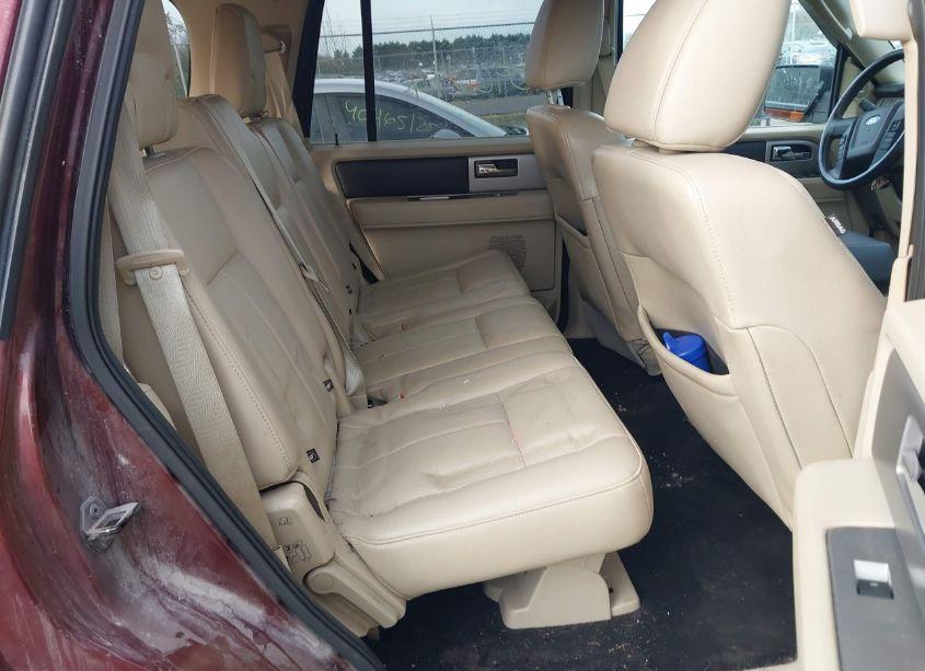 Photo 8 of 2015 Ford Expedition XLT (VIN 1FMJU1JT5FEF00248)