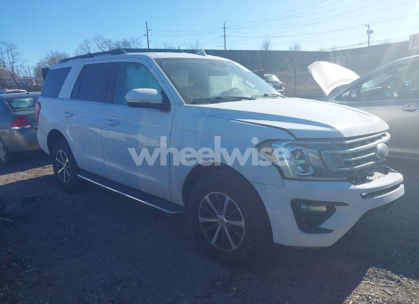 2018 Ford Expedition XLT (VIN 1FMJU1JT5JEA00437) main photo