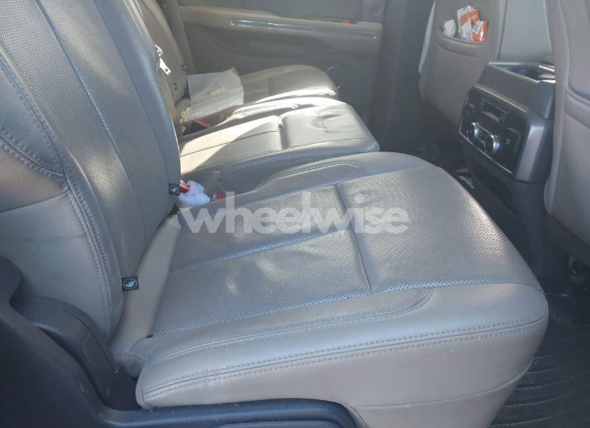 Photo 8 of 2018 Ford Expedition XLT (VIN 1FMJU1JT5JEA00437)