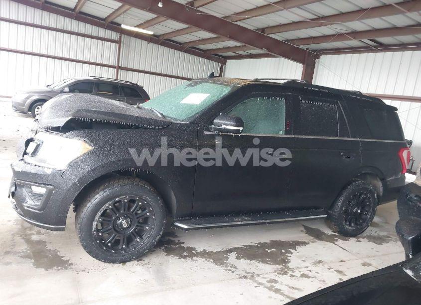 Photo 14 of 2019 Ford Expedition XLT (VIN 1FMJU1JT5KEA01234)