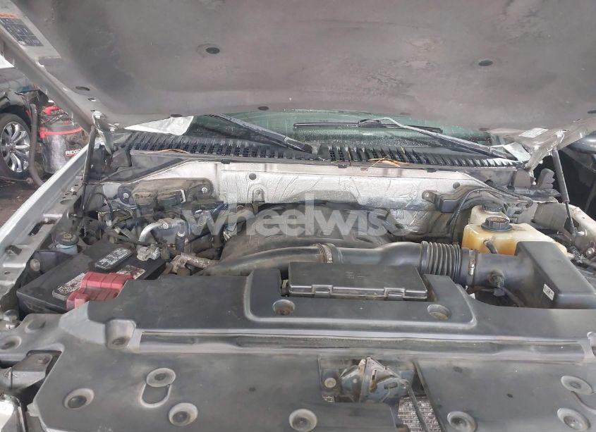 Photo 10 of 2015 Ford Expedition XLT (VIN 1FMJU1JT6FEF03112)