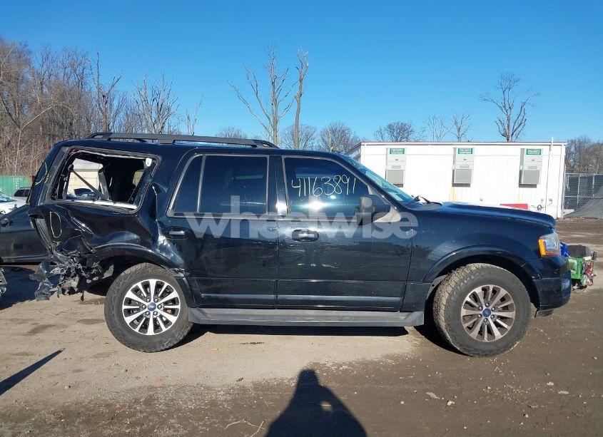 Photo 12 of 2016 Ford Expedition XLT (VIN 1FMJU1JT6GEF37942)