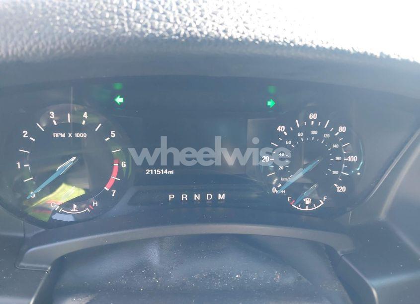 Photo 7 of 2016 Ford Expedition XLT (VIN 1FMJU1JT6GEF37942)