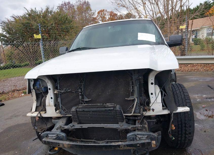 Photo 13 of 2015 Ford Expedition XLT (VIN 1FMJU1JT7FEF04771)