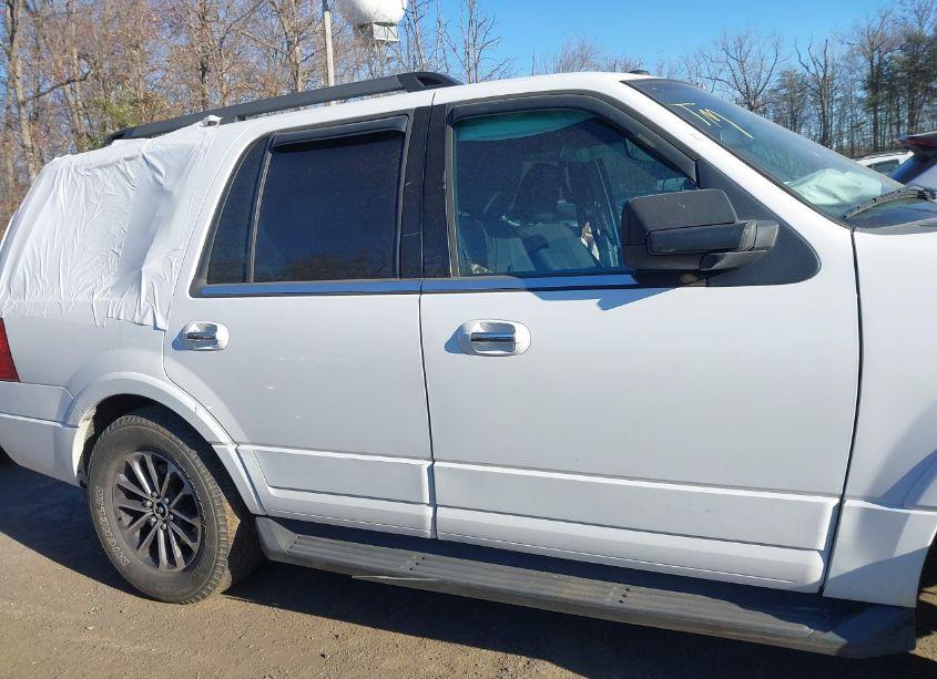 Photo 13 of 2017 Ford Expedition XLT (VIN 1FMJU1JT7HEA26080)