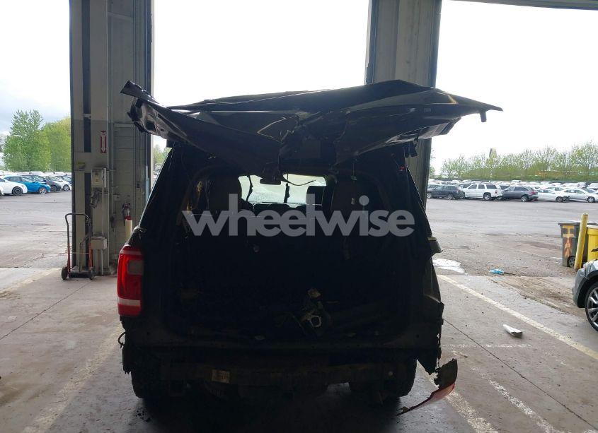 Photo 14 of 2018 Ford Expedition XLT (VIN 1FMJU1JT7JEA22830)