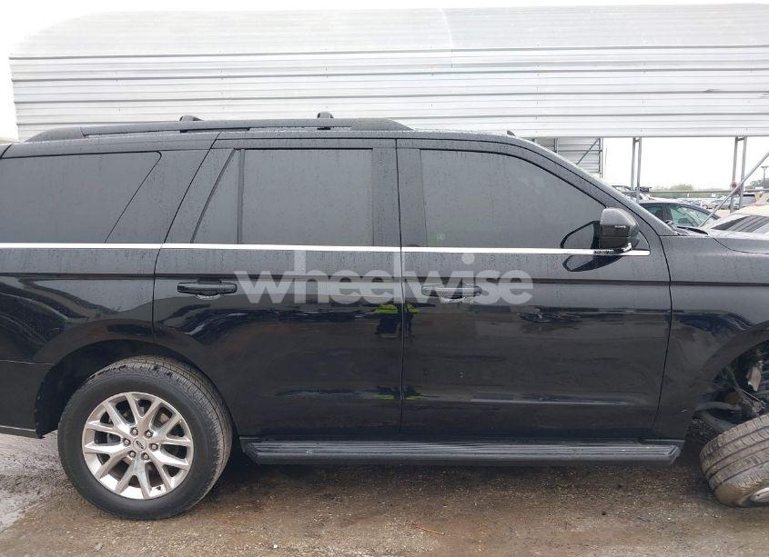 Photo 13 of 2020 Ford Expedition XLT (VIN 1FMJU1JT7LEA43406)