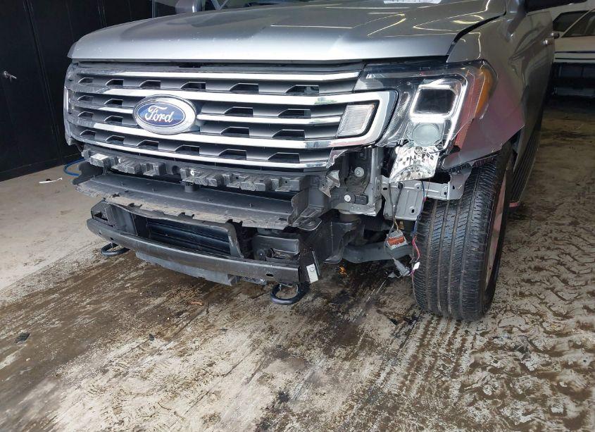 Photo 6 of 2020 Ford Expedition XLT (VIN 1FMJU1JT7LEA52431)