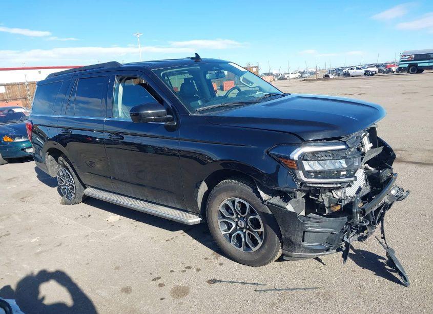2022 Ford Expedition XLT (VIN 1FMJU1JT7NEA67322) main photo