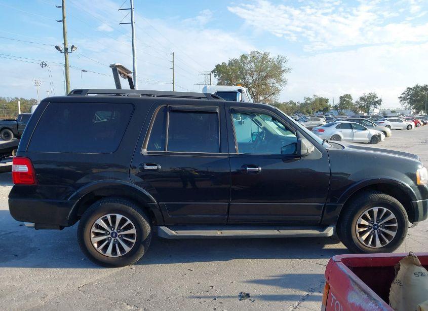 Photo 13 of 2016 Ford Expedition XLT (VIN 1FMJU1JT8GEF17871)