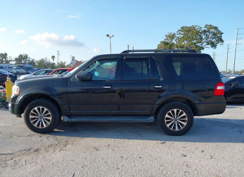 Photo 14 of 2016 Ford Expedition XLT (VIN 1FMJU1JT8GEF17871)