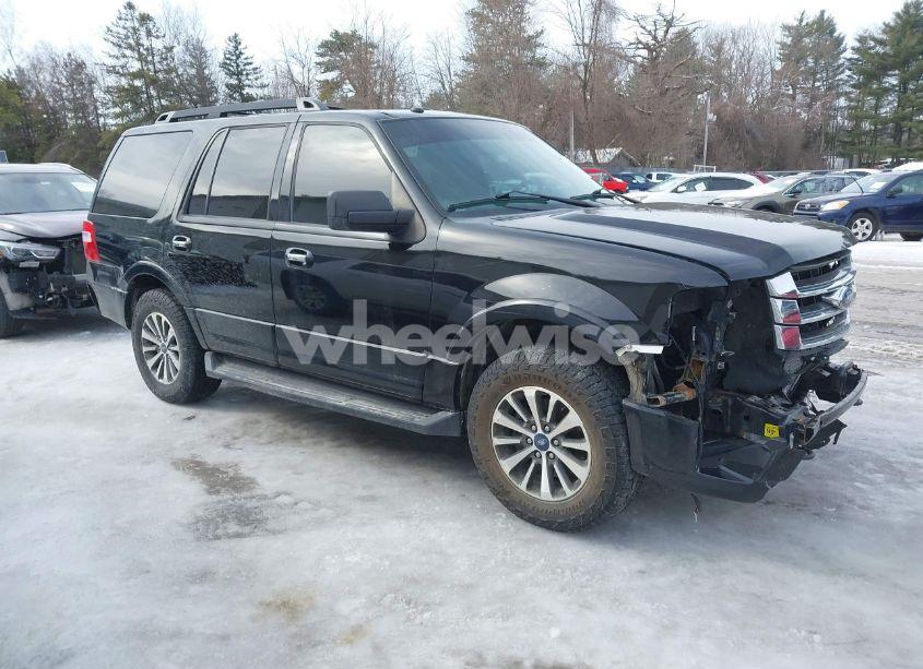 2016 Ford Expedition XLT (VIN 1FMJU1JT8GEF33357) main photo
