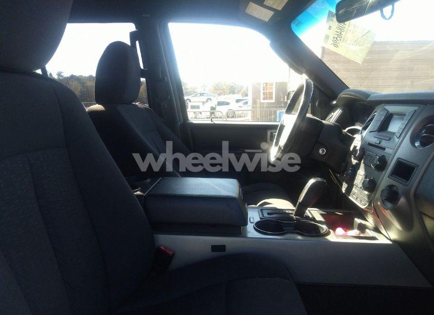 Photo 5 of 2017 Ford Expedition XLT (VIN 1FMJU1JT8HEA49707)