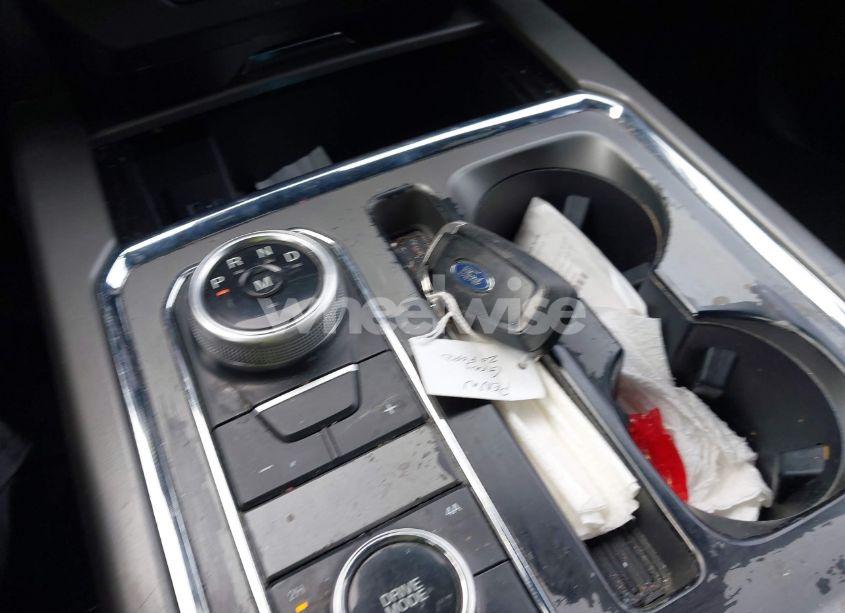 Photo 11 of 2020 Ford Expedition XLT (VIN 1FMJU1JT8LEA23794)