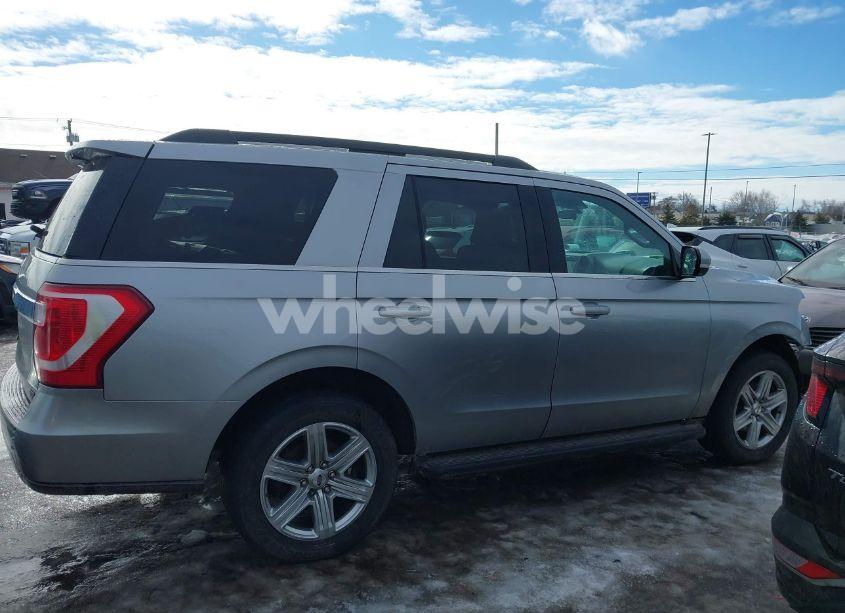 Photo 13 of 2020 Ford Expedition XLT (VIN 1FMJU1JT8LEA23794)