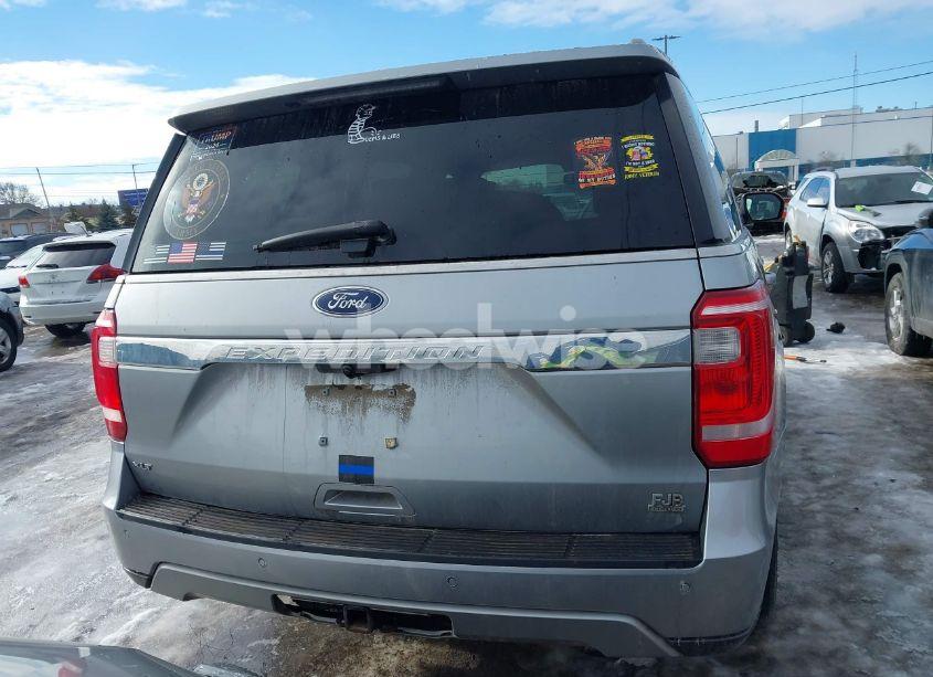 Photo 16 of 2020 Ford Expedition XLT (VIN 1FMJU1JT8LEA23794)