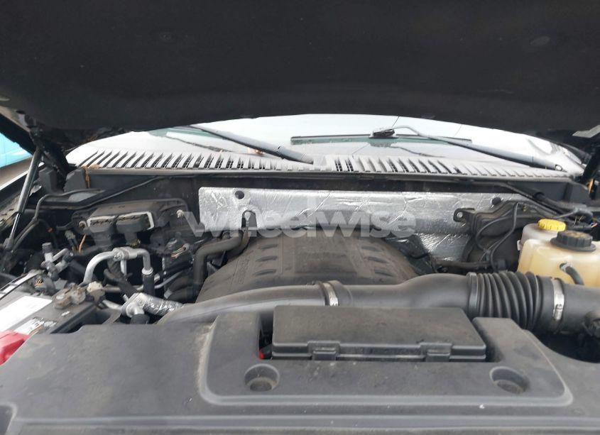 Photo 10 of 2017 Ford Expedition XLT (VIN 1FMJU1JT9HEA18241)