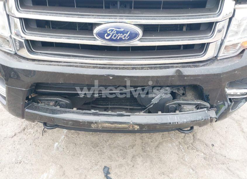 Photo 6 of 2017 Ford Expedition XLT (VIN 1FMJU1JT9HEA18241)