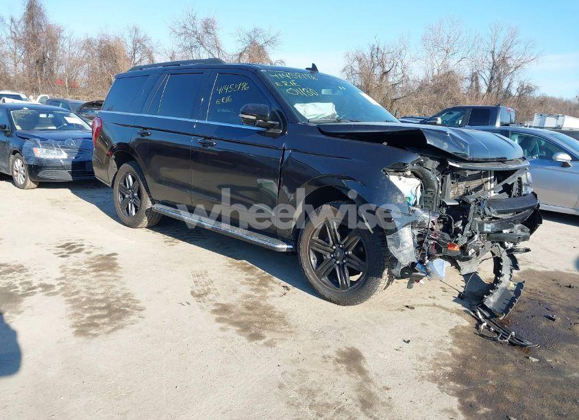 2021 Ford Expedition XLT (VIN 1FMJU1JT9MEA21621) main photo