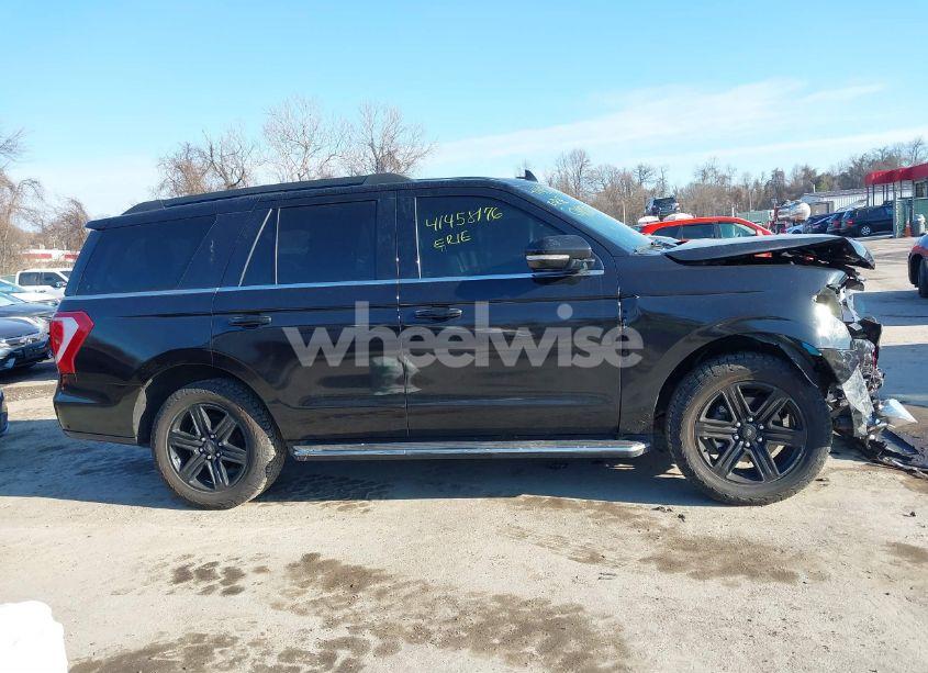 Photo 13 of 2021 Ford Expedition XLT (VIN 1FMJU1JT9MEA21621)