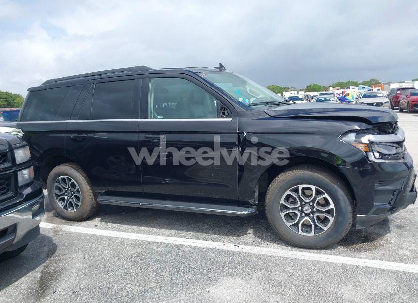 Photo 13 of 2022 Ford Expedition XLT (VIN 1FMJU1JT9NEA67323)