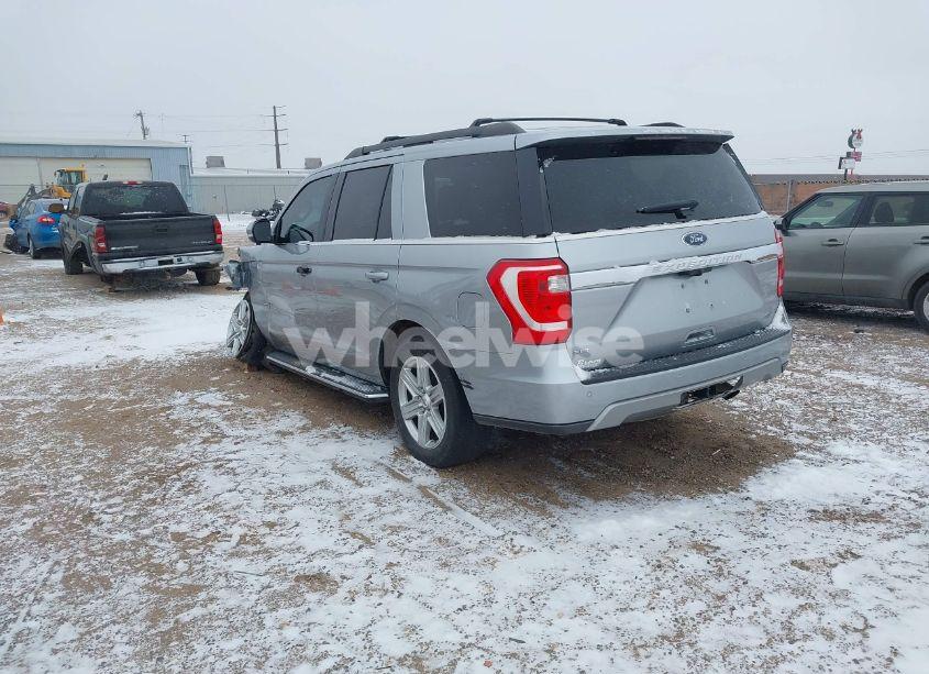 Photo 3 of 2020 Ford Expedition XLT (VIN 1FMJU1JTXLEA56148)