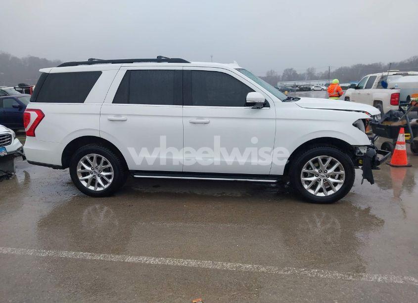 Photo 14 of 2020 Ford Expedition XLT (VIN 1FMJU1JTXLEA83642)