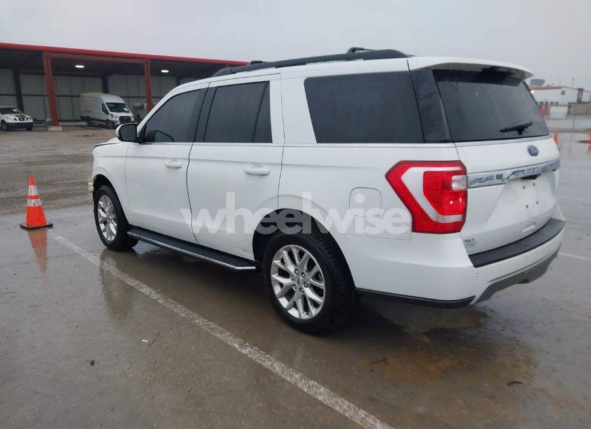 Photo 3 of 2020 Ford Expedition XLT (VIN 1FMJU1JTXLEA83642)