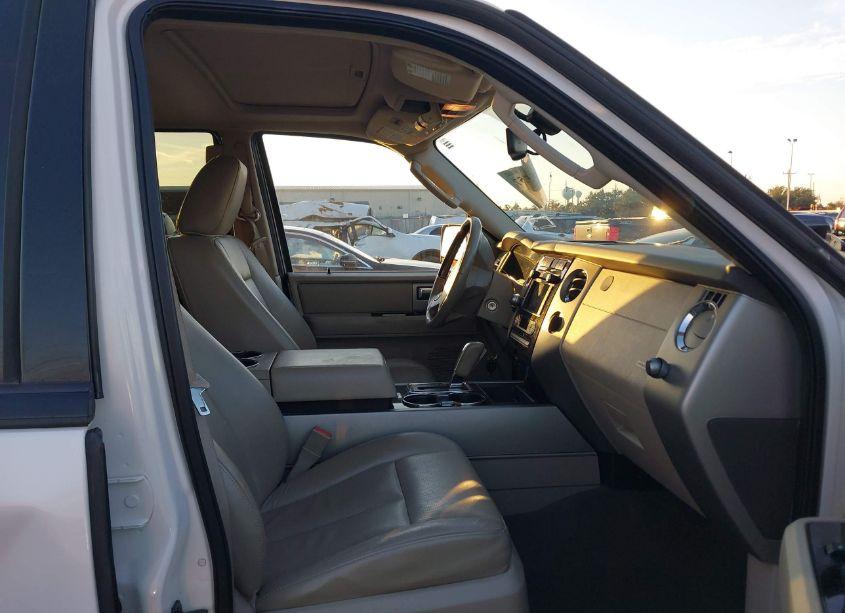 Photo 5 of 2011 Ford Expedition LIMITED (VIN 1FMJU1K50BEF06906)