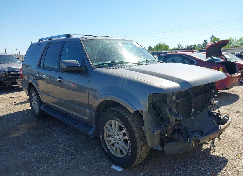 2013 Ford Expedition LIMITED (VIN 1FMJU1K50DEF56160) main photo