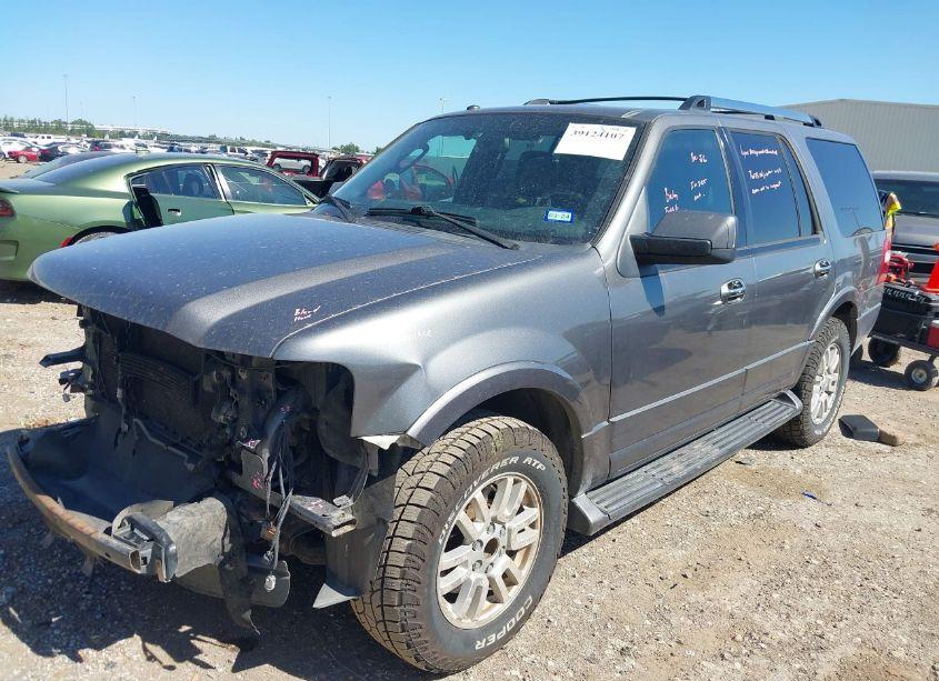 Photo 2 of 2013 Ford Expedition LIMITED (VIN 1FMJU1K50DEF56160)